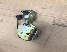 замок стекла крышки багажника для Porsche Cayenne 955 2002-2007  запчасти бу