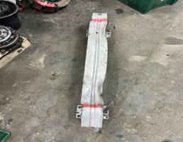 Усилитель переднего бампера для Audi A4 (B8) 2007-2012  запчасти бу