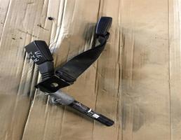 Замок ремня безопасности для BMW 3-серия E90/E91 2005>  запчасти бу